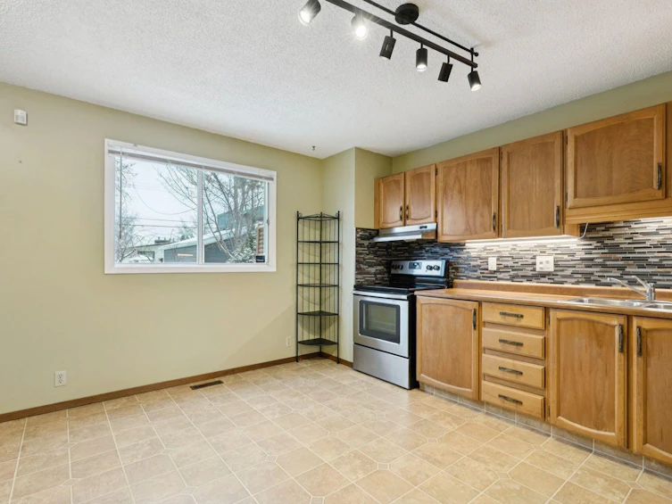 4530 Montgomery Avenue NW, Calgary, AB, T3B 0K9 - 12