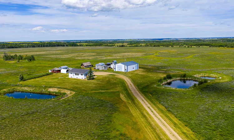 795008 Range Road 44