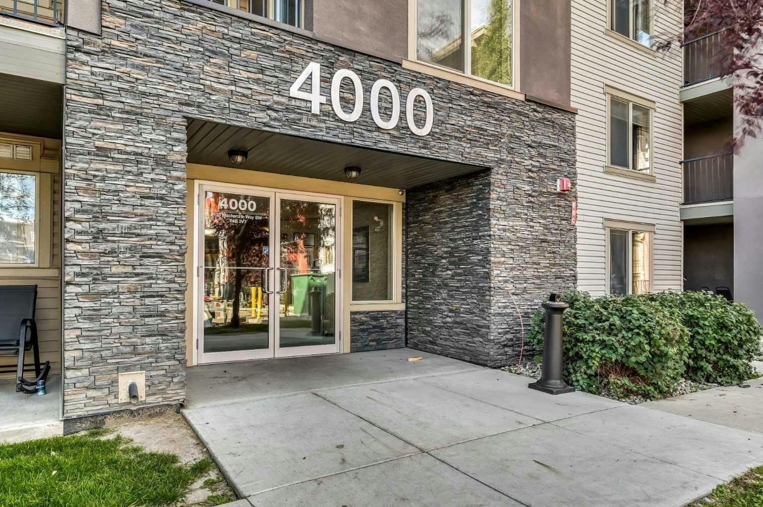 Creekside Village Airdrie - 4000