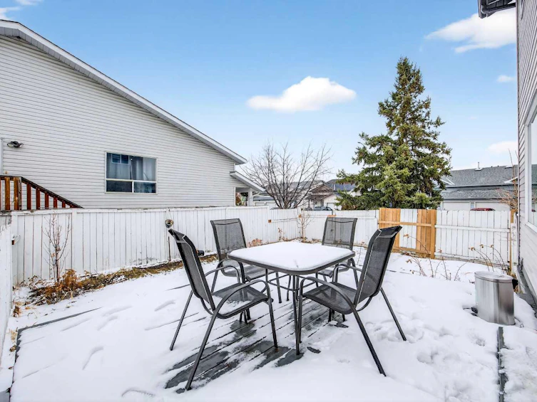 237 Willowbrook Close NW, Airdrie, AB, T4B 2J6 - 34