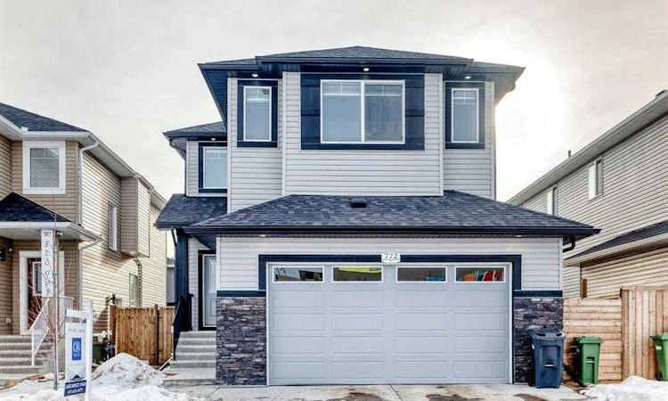 772 Edgefield Crescent