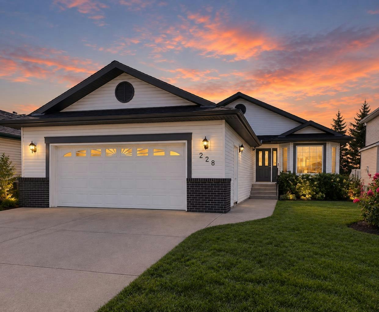 228 Woodside Crescent NW, Airdrie, AB, T4B 2G8