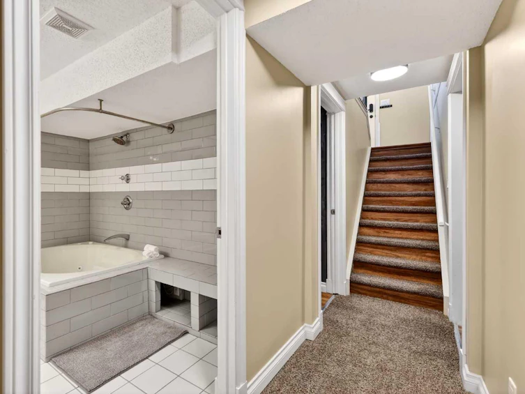 4 Mckinley Road SE, Calgary, AB, T2Z 1T6 - 39
