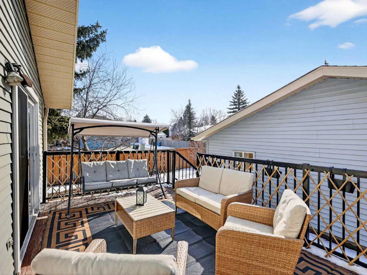 4 Mckinley Road SE, Calgary, AB, T2Z 1T6 - 17