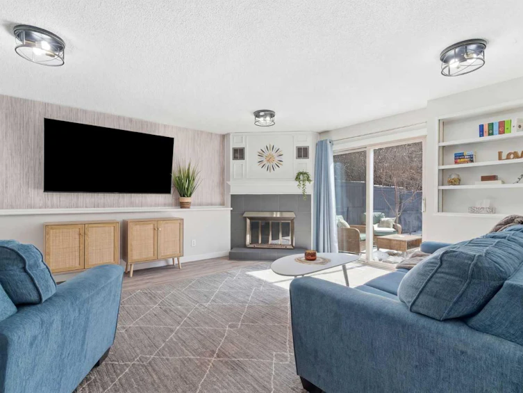 7 Woodmont Rise SW, Calgary, AB, T2W 4L4 - 34