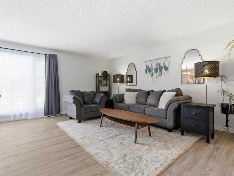 7 Woodmont Rise SW, Calgary, AB, T2W 4L4 - 5