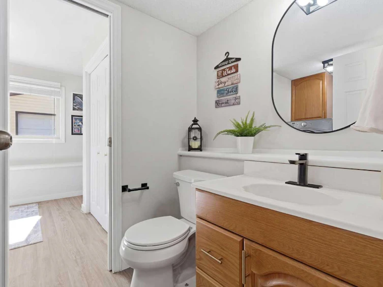 7 Woodmont Rise SW, Calgary, AB, T2W 4L4 - 31