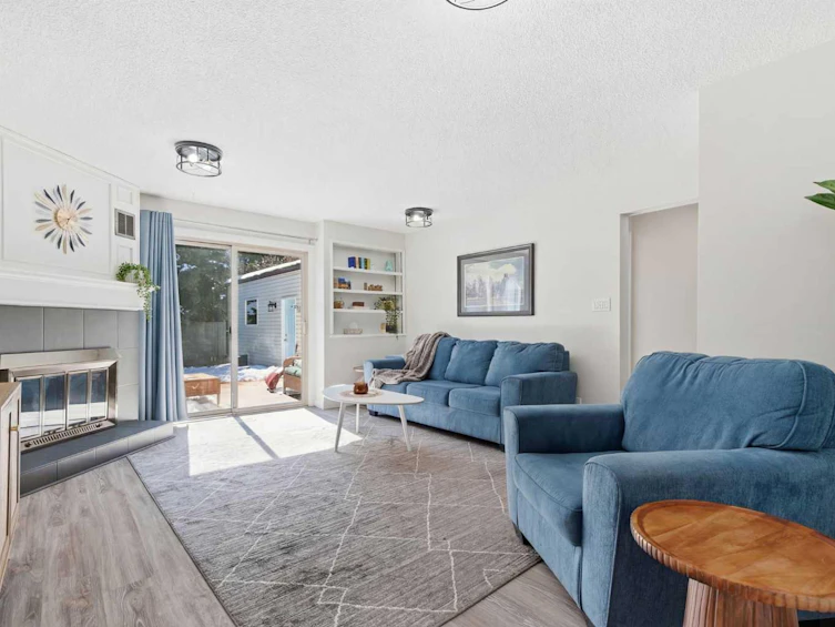7 Woodmont Rise SW, Calgary, AB, T2W 4L4 - 36