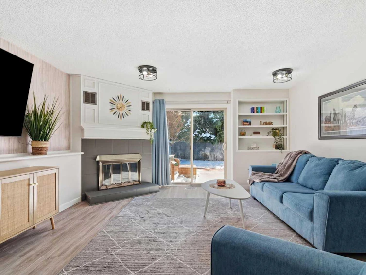 7 Woodmont Rise SW, Calgary, AB, T2W 4L4 - 35