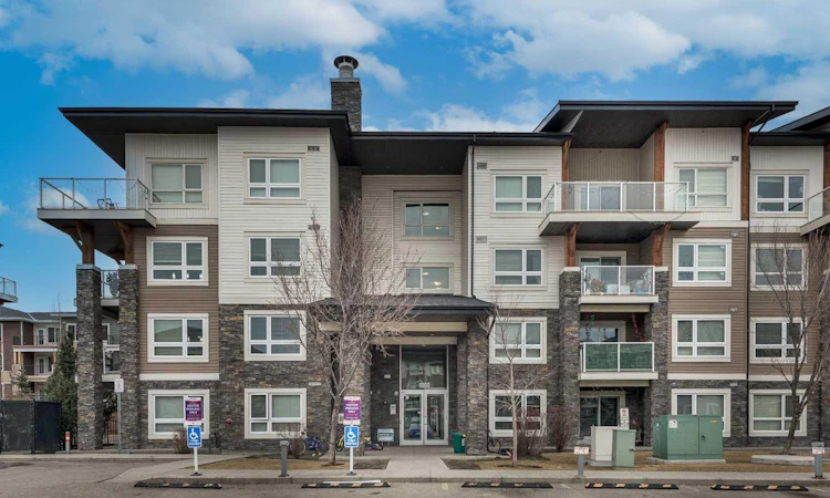 1404-240 Skyview Ranch Road NE