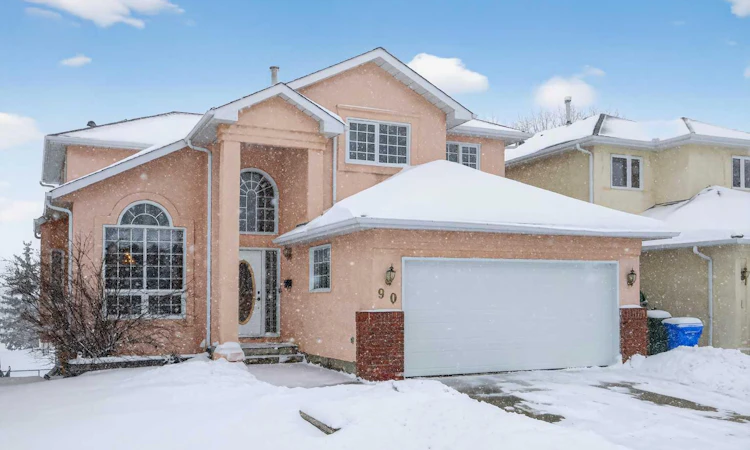 90 Hawkmount Green NW