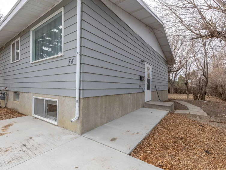 74 Carleton Place W, Lethbridge, AB, T1K 3X6 - 4