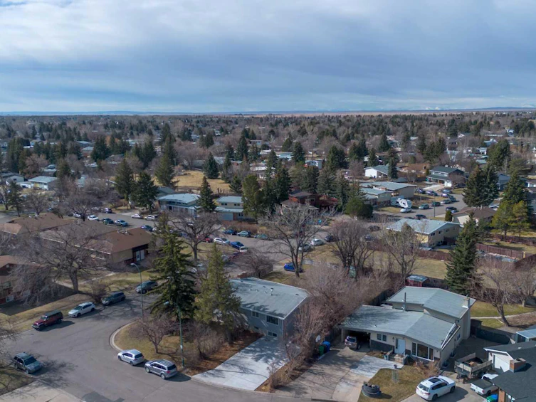 74 Carleton Place W, Lethbridge, AB, T1K 3X6 - 39