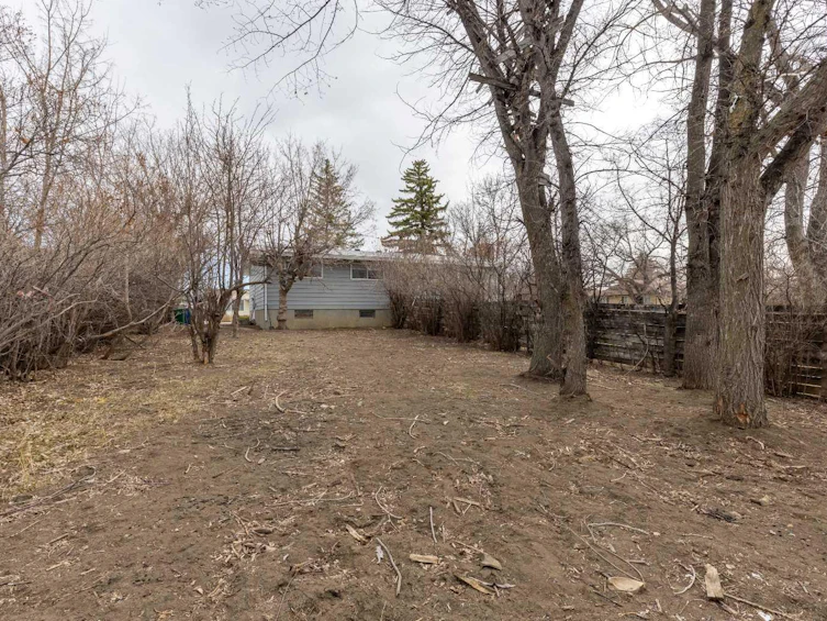 74 Carleton Place W, Lethbridge, AB, T1K 3X6 - 34