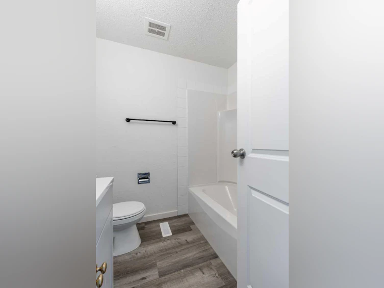 74 Carleton Place W, Lethbridge, AB, T1K 3X6 - 14