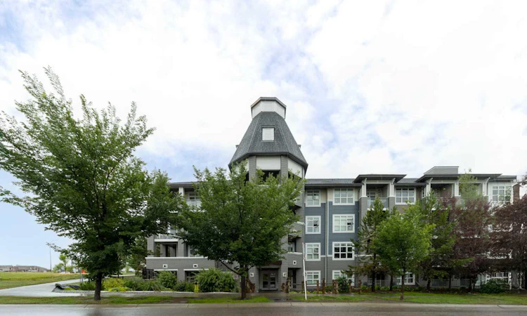 128-25 Auburn Meadows Avenue SE