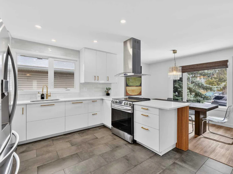 584 Woodhill Place SW, Calgary, AB, T2W 3L5 - 13
