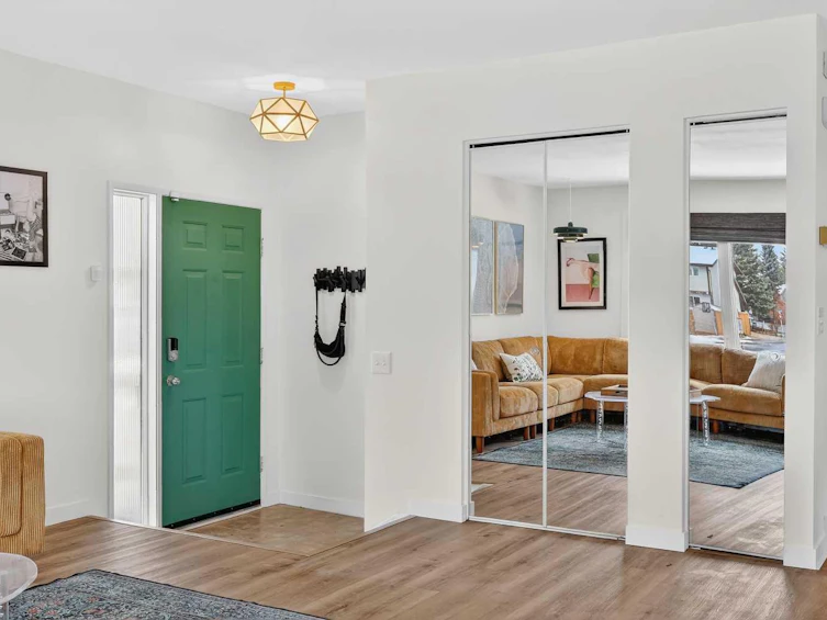 584 Woodhill Place SW, Calgary, AB, T2W 3L5 - 7