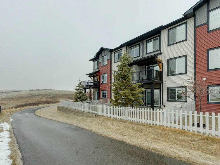1502 Jumping Pound Common, Cochrane, AB, T4C 2L1 - 34