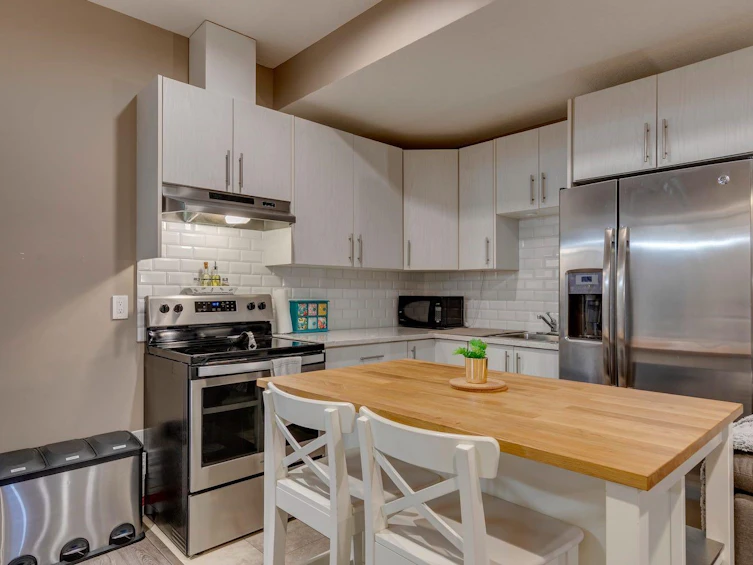 2817 16 Avenue SE, Calgary, AB, T2A 0M7 - 41