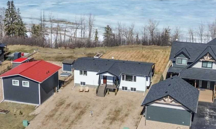 13 Marina View Close