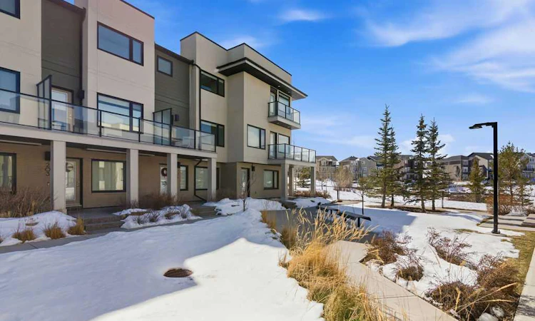 204-218 Sherwood Square NW