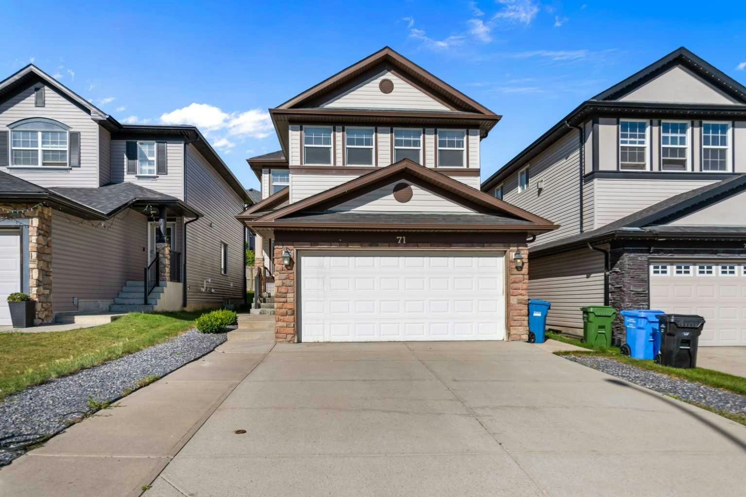 71 Kinlea Link NW, Calgary, AB, T3R 0C3
