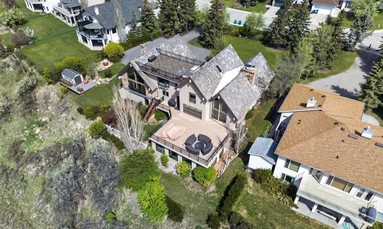 102 West Terrace Crescent
