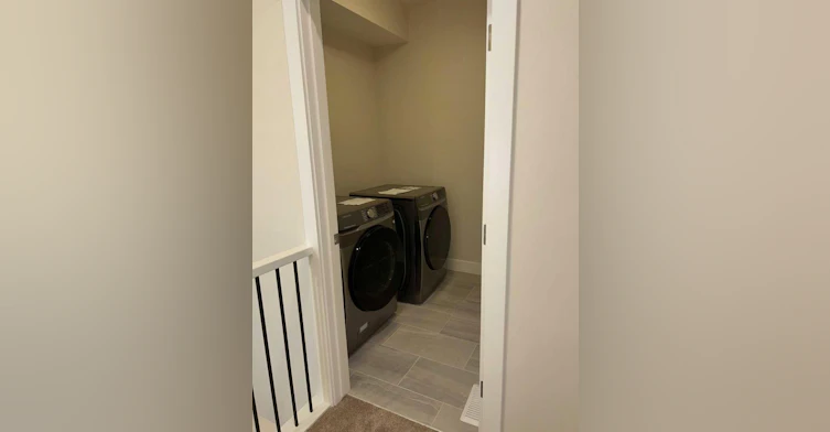 129 32 Avenue NE, Calgary, AB, T2E 2G6 - 14