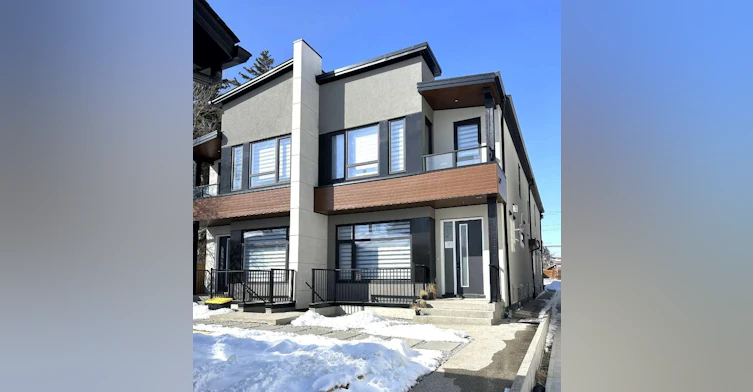 129 32 Avenue NE, Calgary, AB, T2E 2G6