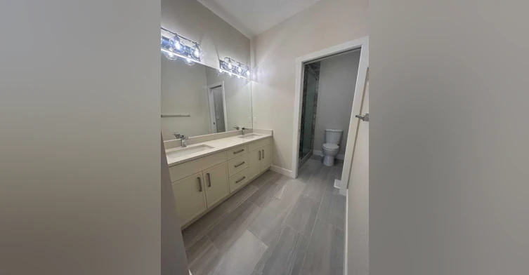 129 32 Avenue NE, Calgary, AB, T2E 2G6 - 6