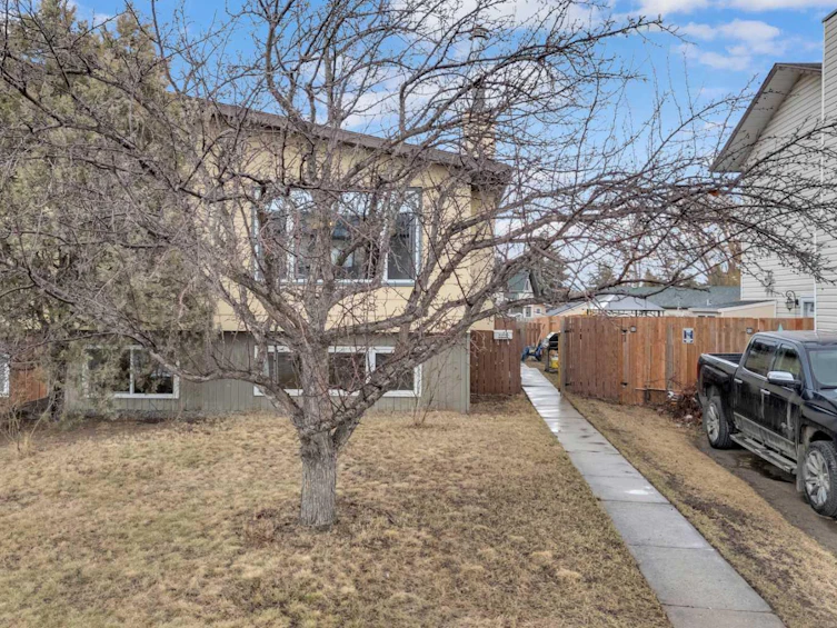 85 Northey Avenue, Red Deer, AB, T4P 2A3 - 4