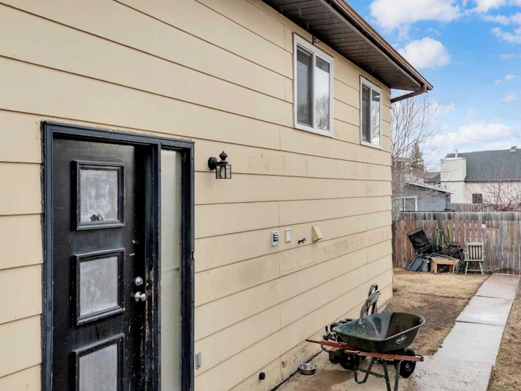 85 Northey Avenue, Red Deer, AB, T4P 2A3 - 5