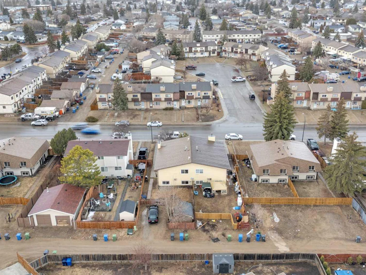 85 Northey Avenue, Red Deer, AB, T4P 2A3 - 11