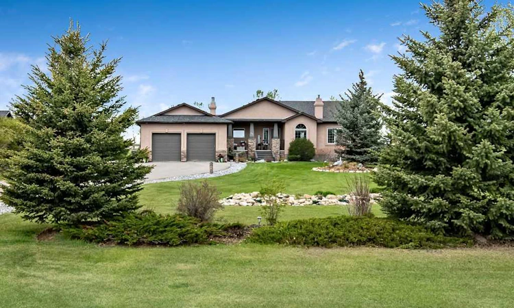 48 Silvertip Drive
