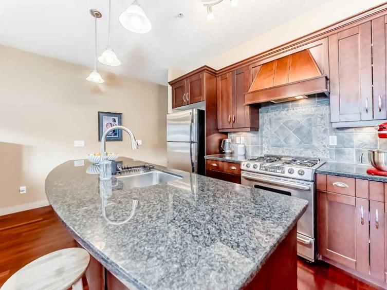 201-1828 14 Street SW, Calgary, AB, T2T 3S9 - 4