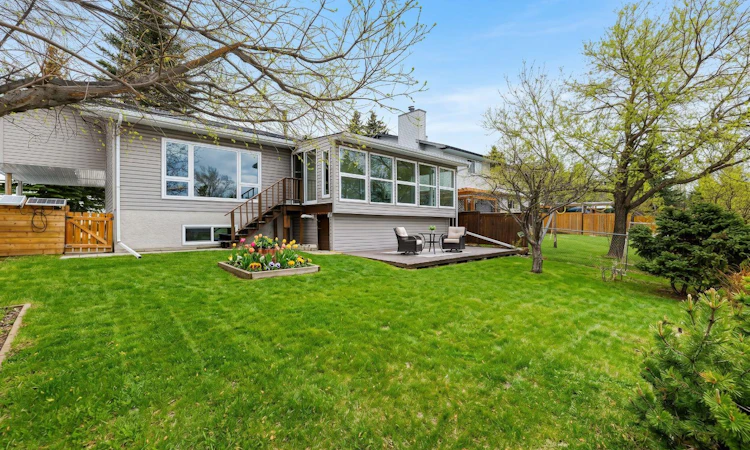 38 Sundance Place SE