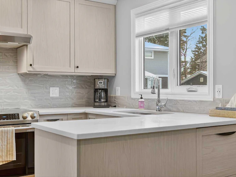 563 Regal Park NE, Calgary, AB, T2E 0S6 - 6