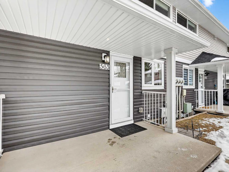 563 Regal Park NE, Calgary, AB, T2E 0S6 - 37