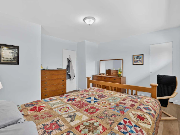 563 Regal Park NE, Calgary, AB, T2E 0S6 - 25
