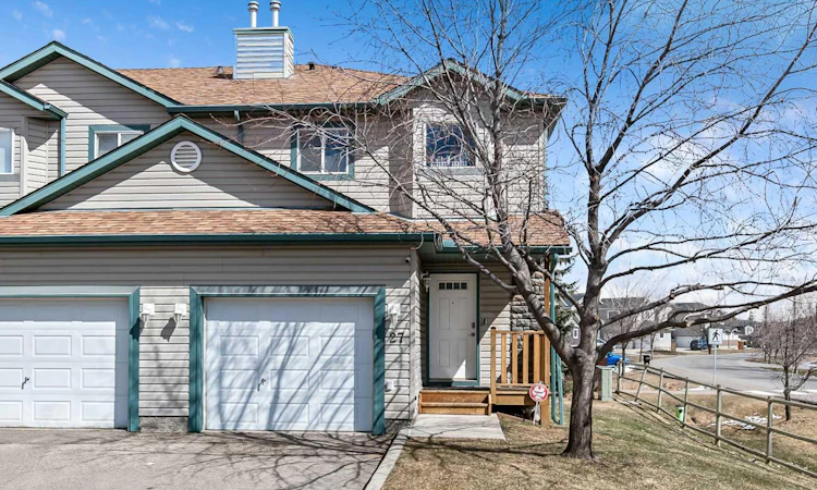 27-156 Canoe Drive SW
