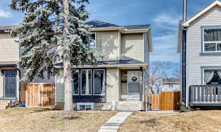 25 Erin Ridge Road SE