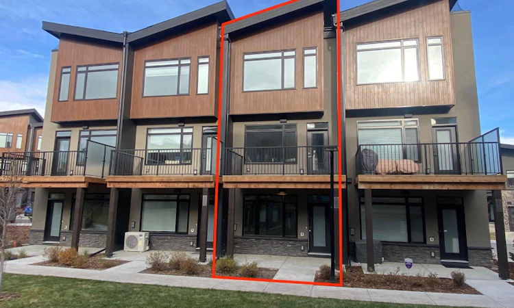 85 Royal Elm Green NW