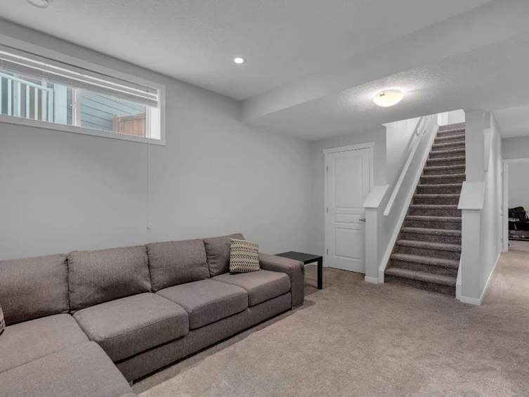 323 Marquis Court SE, Calgary, AB, T3M 1Y1 - 25