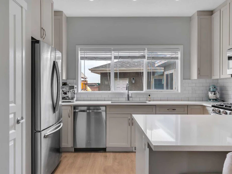323 Marquis Court SE, Calgary, AB, T3M 1Y1 - 10