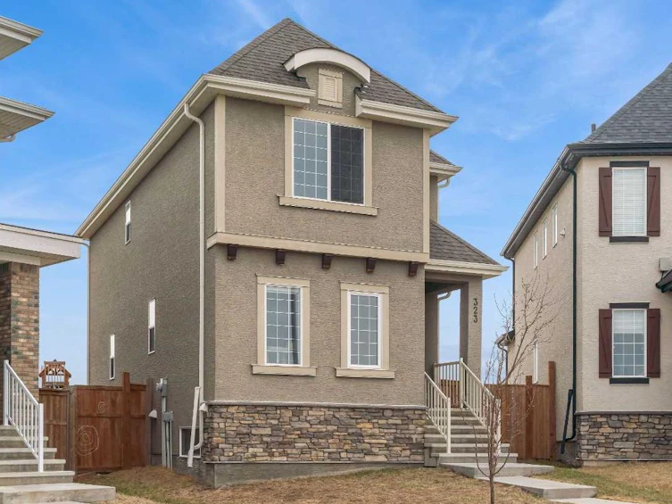 323 Marquis Court SE, Calgary, AB, T3M 1Y1