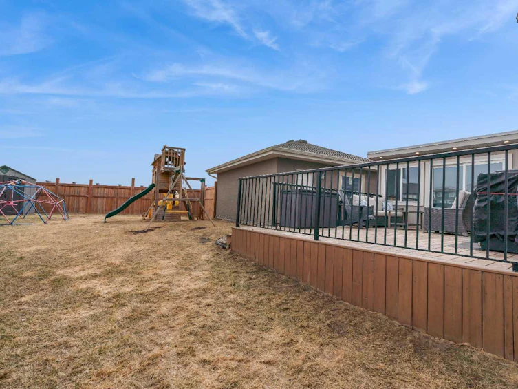 323 Marquis Court SE, Calgary, AB, T3M 1Y1 - 36
