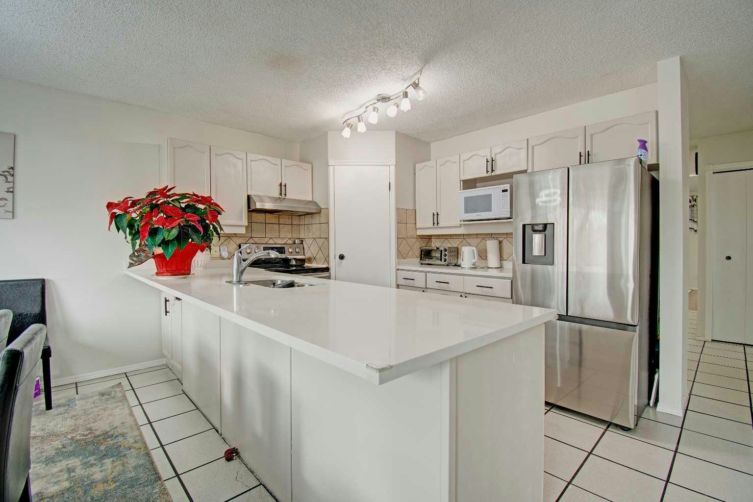 10316 Hidden Valley Drive NW, Calgary, AB, T3A 4Z6