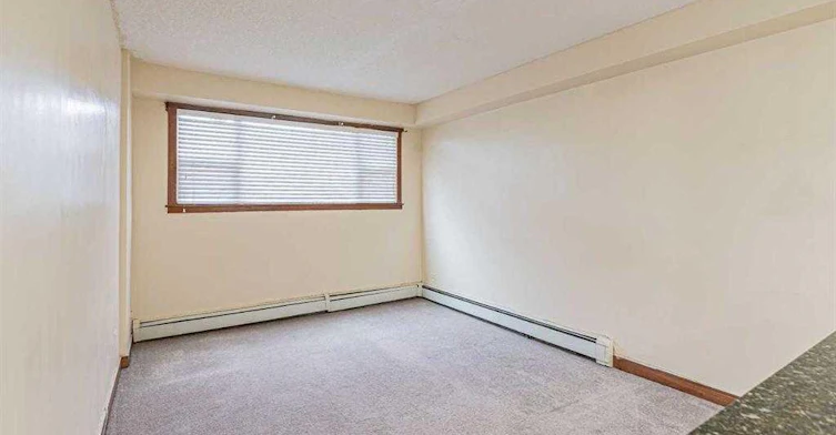111-920 68 Avenue SW, Calgary, AB, T2V 0N6 - 9
