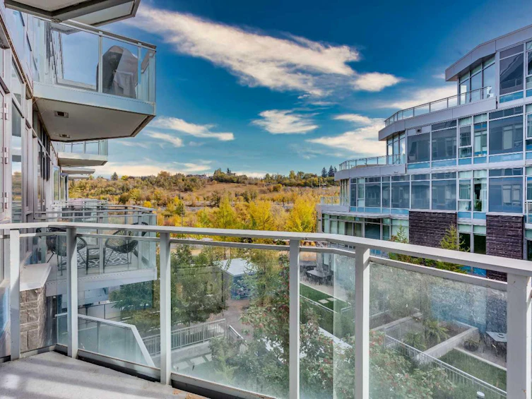 311-138 Waterfront Court SW, Calgary, AB, T2P 1L1 - 3